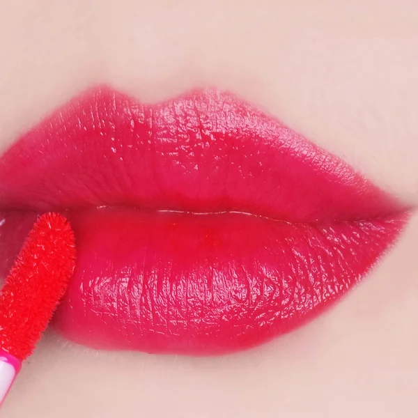 Benefit GoGo Tint Bright Cherry Tinted Lip & Cheek Stain 6ml
