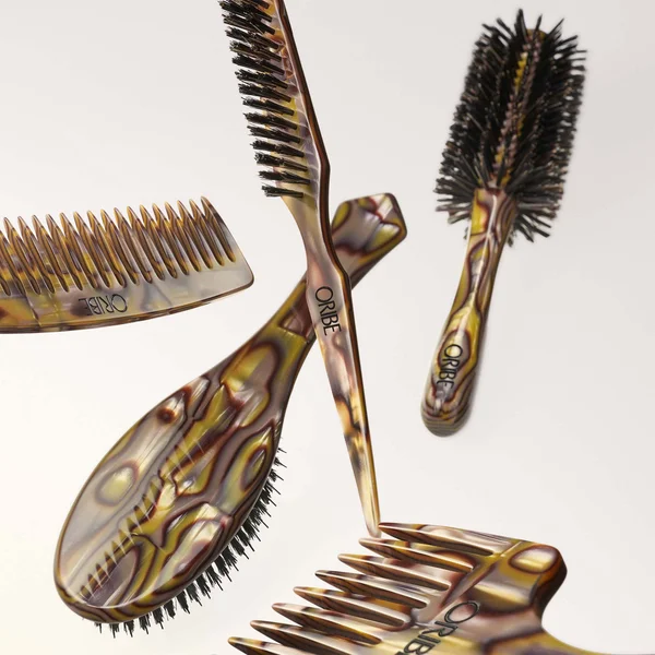 Oribe Resin Flat Brush