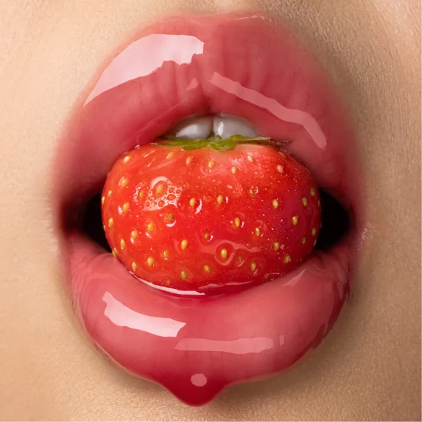 GisouHoney Infused Lip Oil - Strawberry Sorbet 8ml