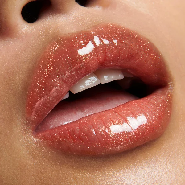 ISAMAYA Liplacq Gloss 2.0 2.5ml (Various Shades)