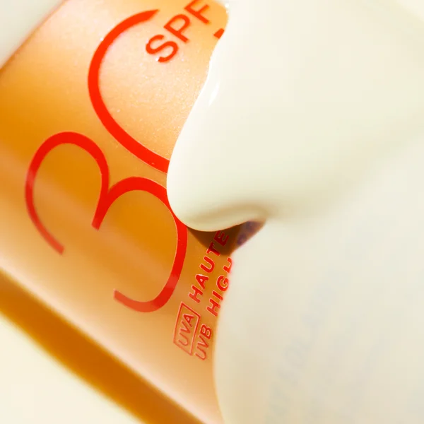 NUXE Delicious Sun Spray High Protection SPF30 Face And Body Nuxe Sun 150ml