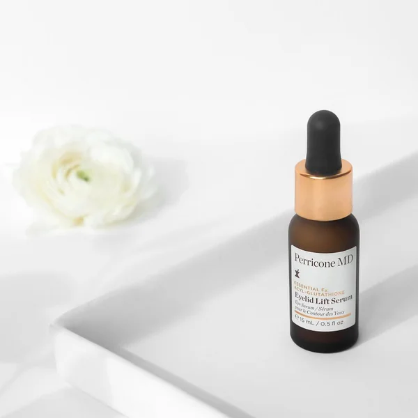Perricone MD Essential Fx Acyl-Glutathione: Eyelid Lift Serum