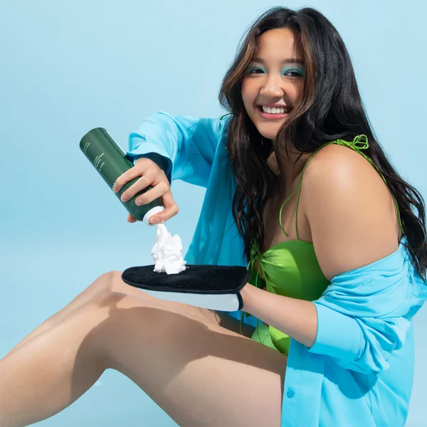 SUNDAE Body Green Tea Exfoliating Whipped Shower Foam With Kakadu Plum And Finger Lime 260ml