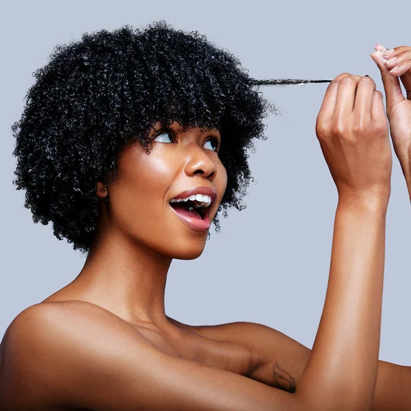 Adwoa Beauty Baomint Moisturising Curl Defining Gel 453g