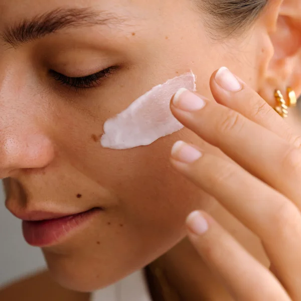 ALPHA-H Essential Hydration Cream With Ylang Ylang +Peppermint 50ml