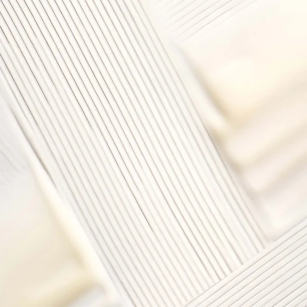 Briogeo Curl Charisma Rice Amino And Avocado Leave–In Defining Crème 177ml