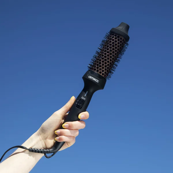 Amika Blowout Babe Thermal Brush