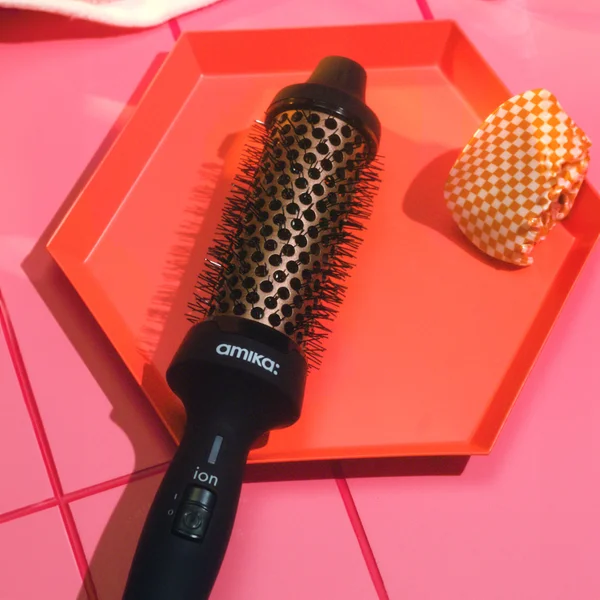 Amika Blowout Babe Thermal Brush