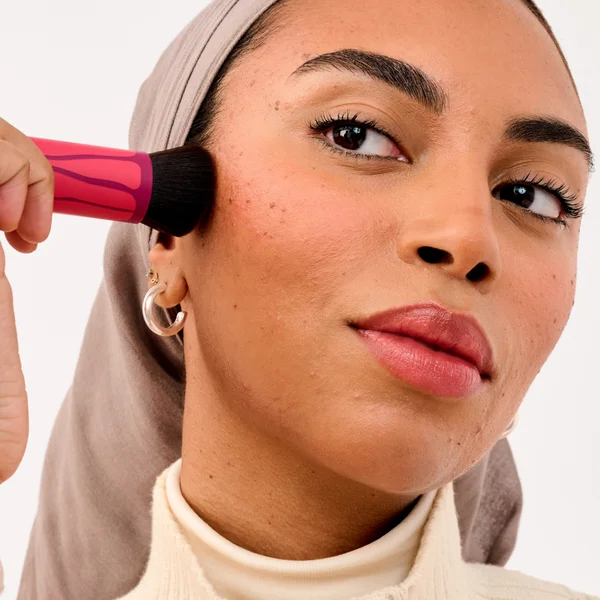 Benefit Hoola WaveMaker Cream Bronzer Brush