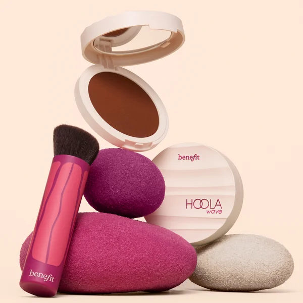Benefit Hoola WaveMaker Cream Bronzer Brush