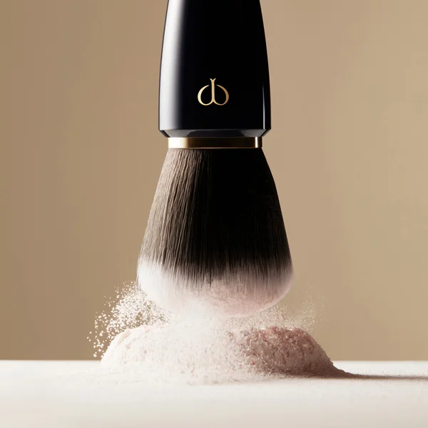 Clé De Peau Beauté Powder Brush