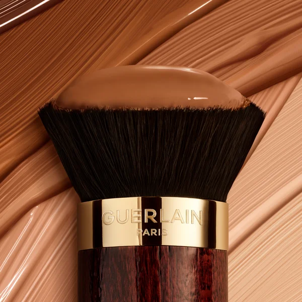 GUERLAIN Fluid Foundation Kabuki Brush