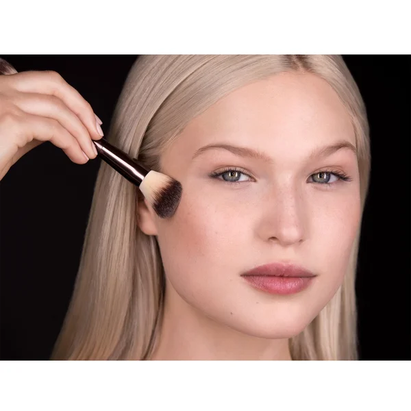 Hourglass Ambient Lighting Edit Face Brush