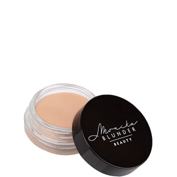 Monika Blunder Beauty Blunder Cover