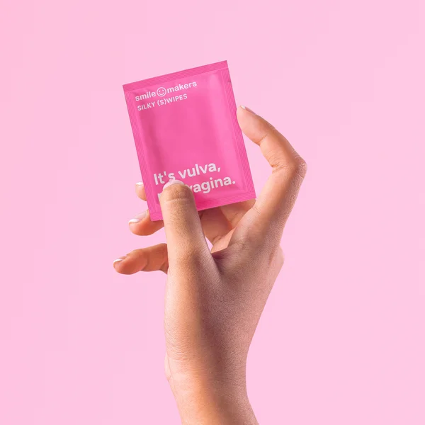 Smile Makers Silky (S)wipes