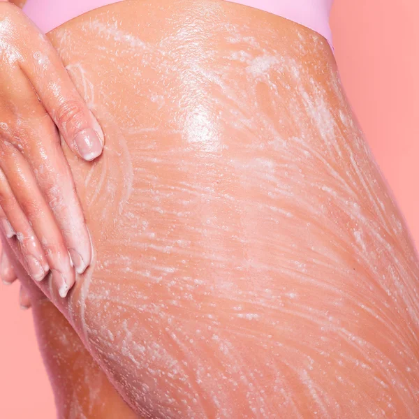 Frank Body Rosehip Body Scrub And Cleanser 100g