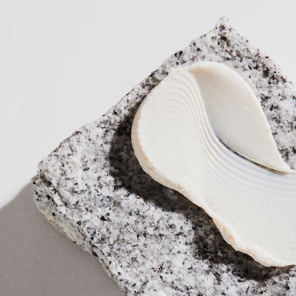 Grown Alchemist Natural Hydrating Sunscreen SPF30 Mineral Zinc-oxide Rosehip Oil + Hyaluronic Acid 50ml