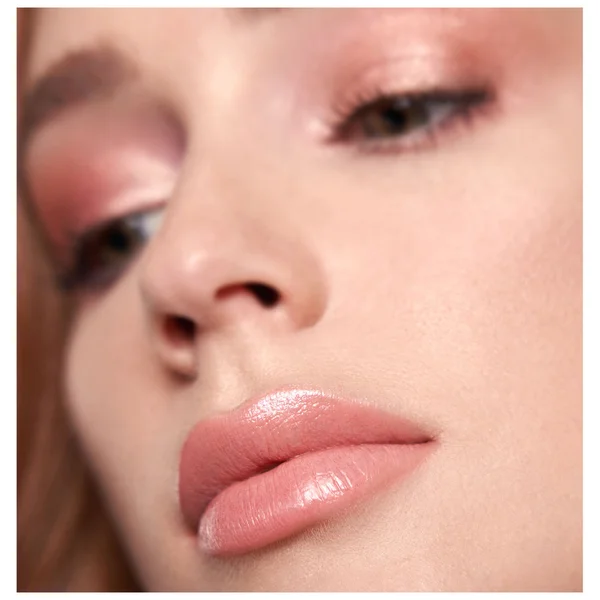 Huda Beauty Power Bullet Cream Glow Sweet Nudes