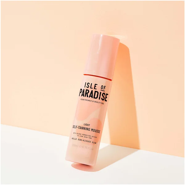Isle Of Paradise Self-Tanning Mousse - Light 200ml