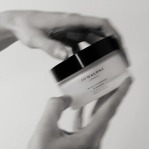 Jo Malone London Black Cedarwood & Juniper Shaving Cream 200ml