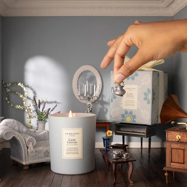 Jo Malone London Special-Edition Lavender & Moonflower Scented Candle 200g