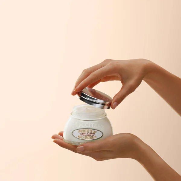 L'Occitane Almond Milk Concentrate Lotion 200ml