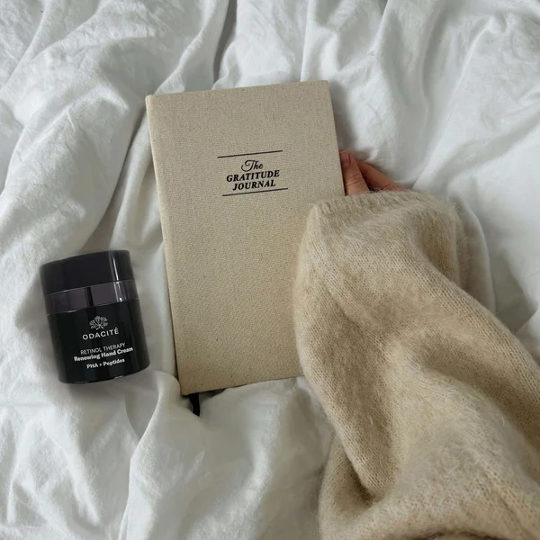 Odacité Retinol Therapy Renewing Hand Cream 50g