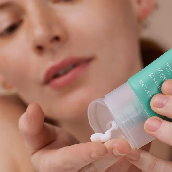 Paula's Choice Calm Rescue And Repair Weightless Moisturiser 60ml