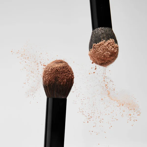 Saie Beauty The Fluffy Pinpoint And Setting Brush