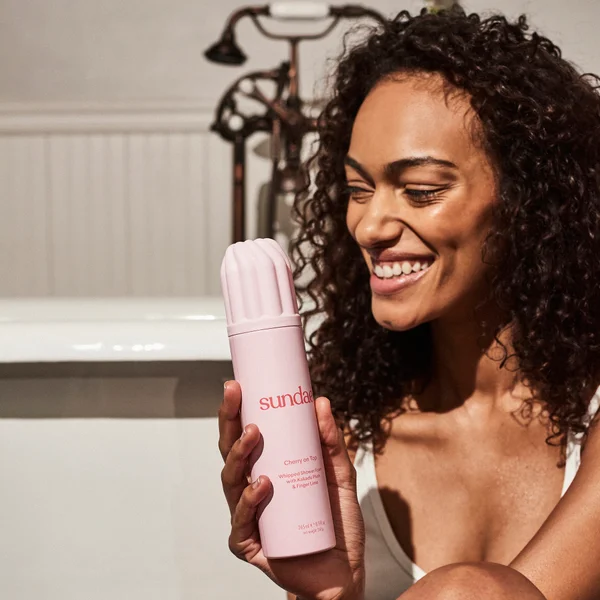 SUNDAE Body Cherry On Top Whipped Shower Foam With Kakadu Plum And Finger Lime 265ml