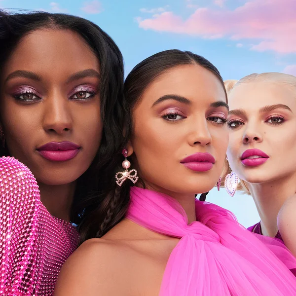 Too Faced Born This Way Soft Blur Flexible Finish Setting Powder 47.7g (Various Shades)