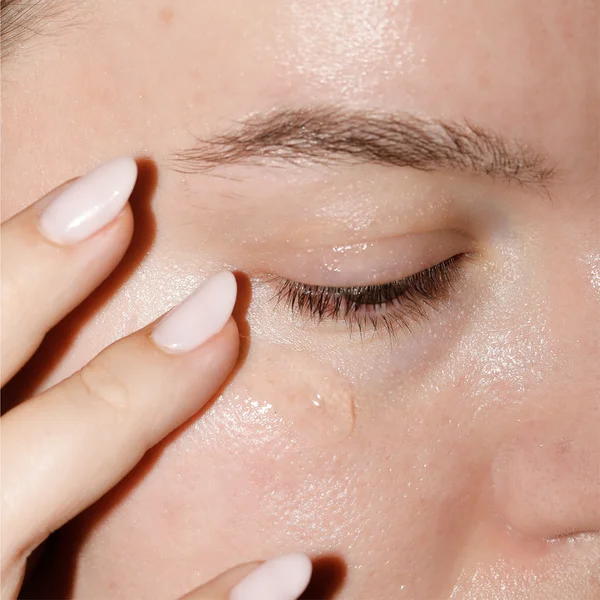 Votary Super Bright Eye Gel With Green Tea And Peptides 15ml